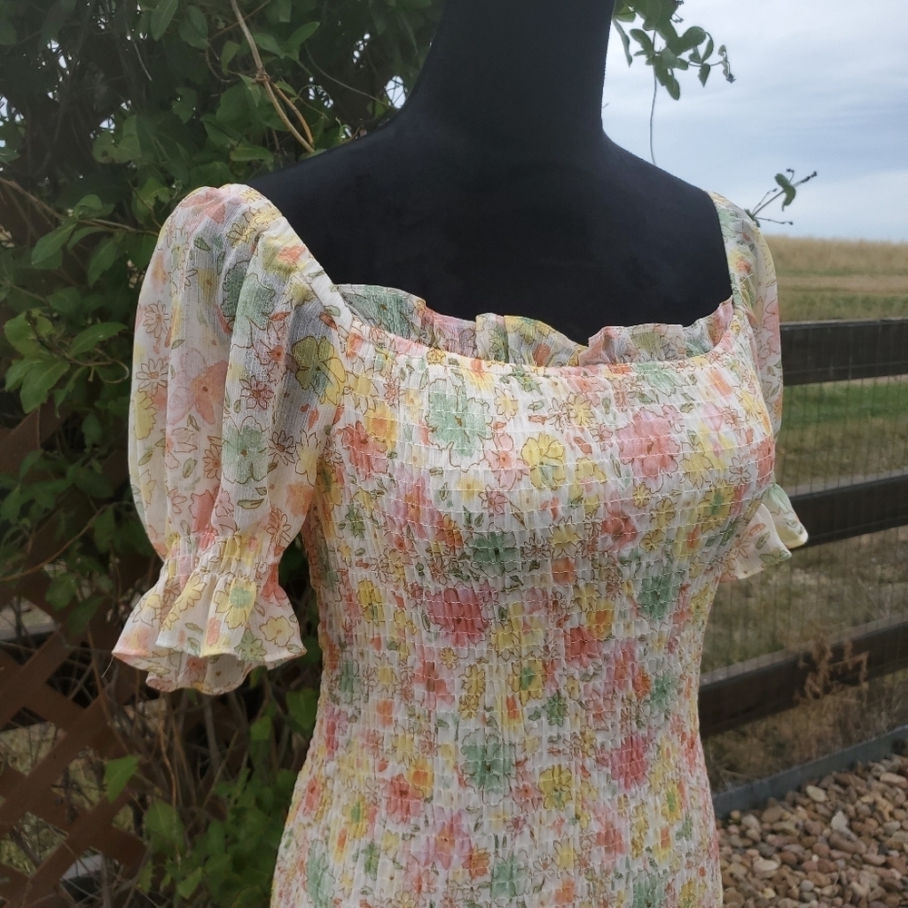 Story On Floral Pastel Puff Sleeve Smocked Mini Dress Juniors Size Small EUC